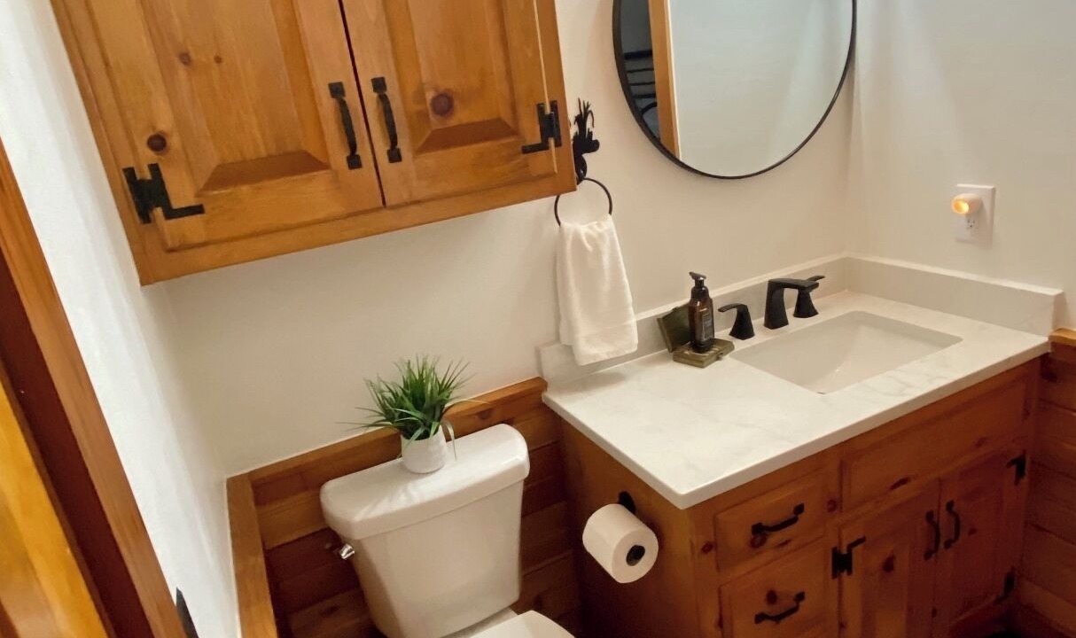 Photo of Bathroom in Garfield