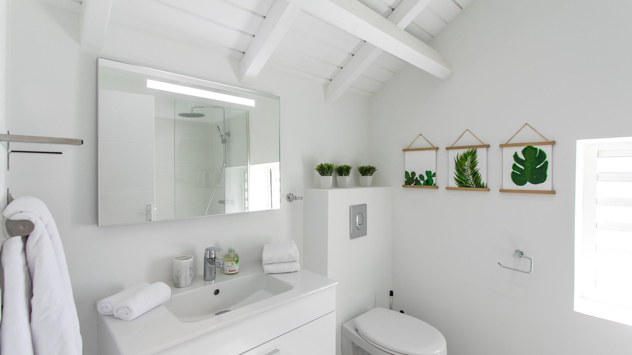 Photo of Bathroom in Orient Bay
