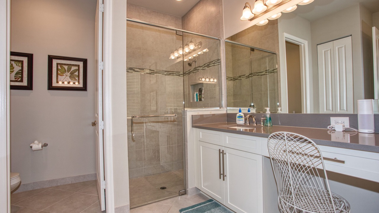 Photo of Bathroom in Naples