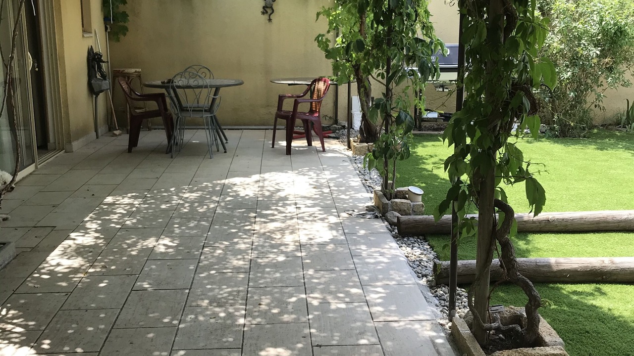 Photo of Outdoor in Caumont-sur-Durance