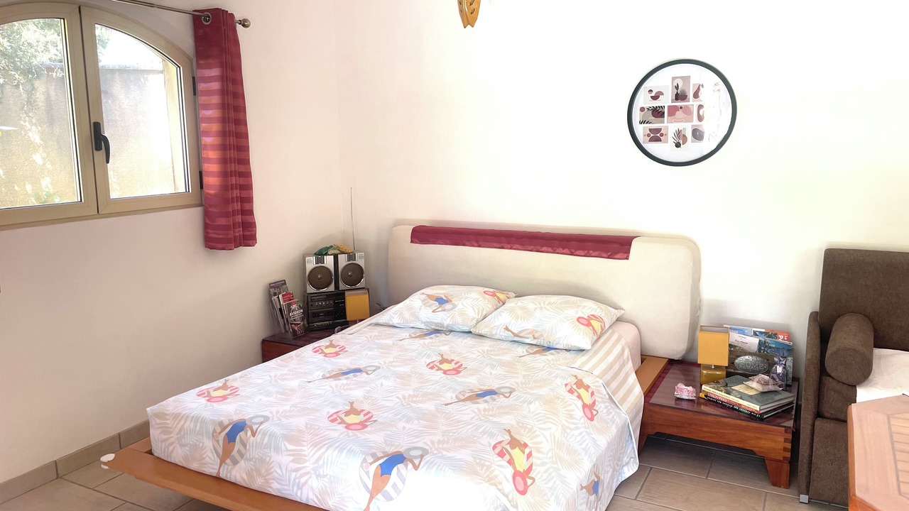 Photo of Bedroom in Caumont-sur-Durance