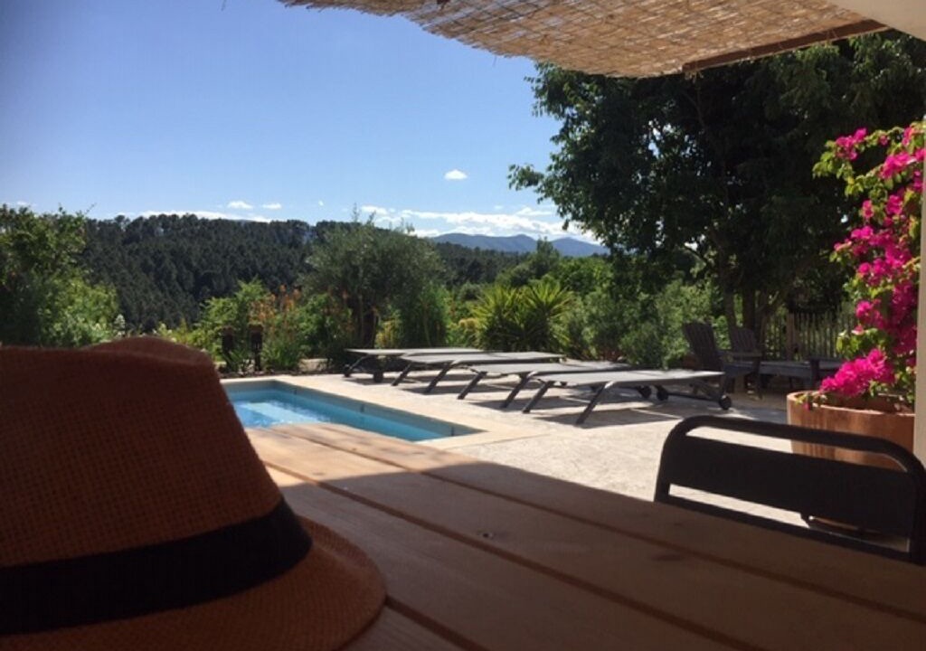 Photo of Patio Balcony in Saint-Genest-de-Bauzon