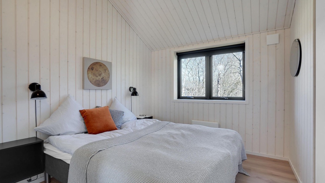 Photo of Others in Henne