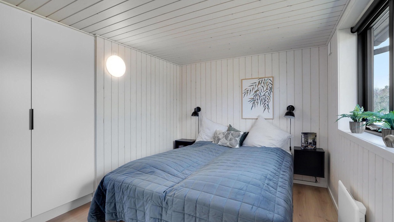 Photo of Others in Henne