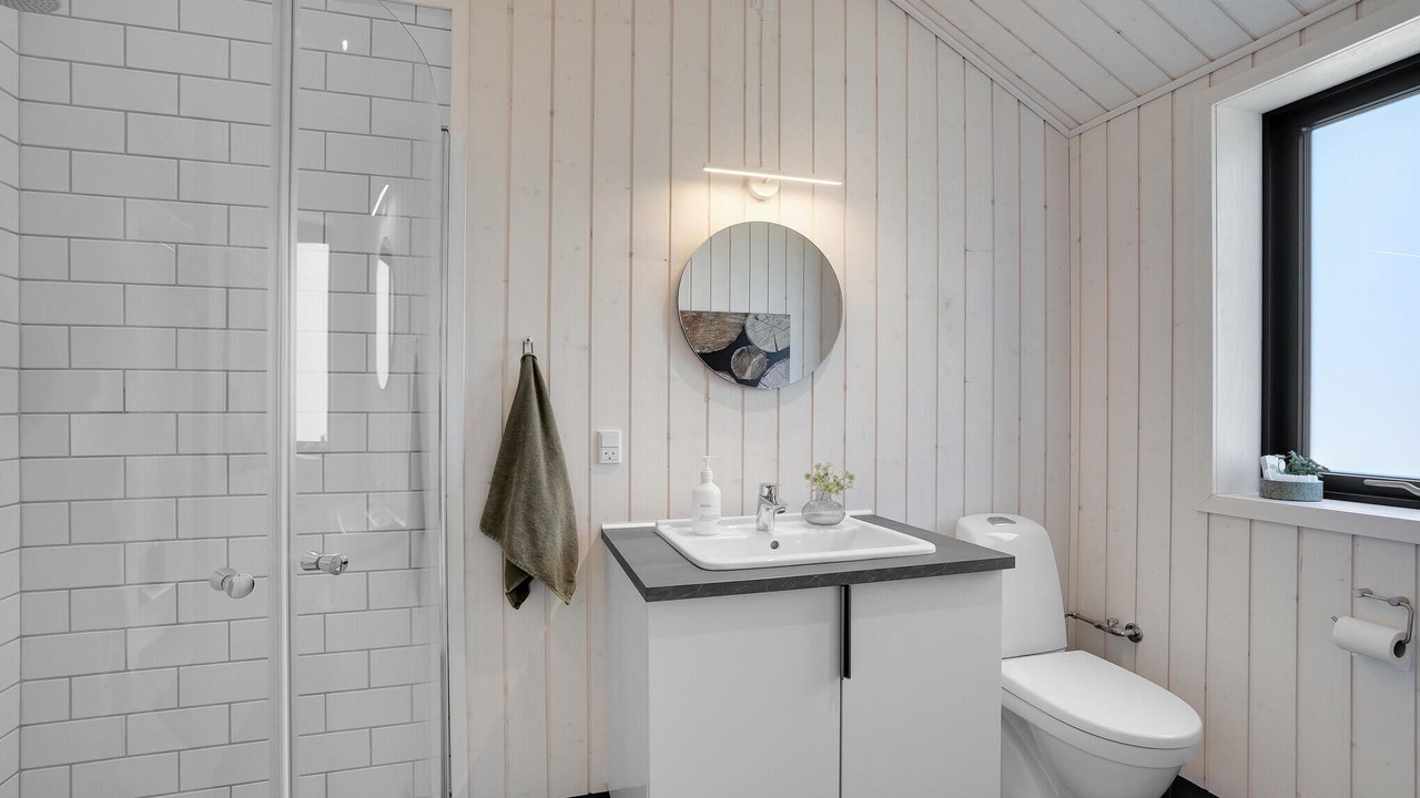 Photo of Bathroom in Henne