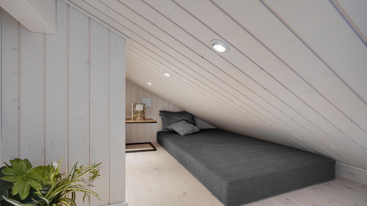 Photo of Others in Henne