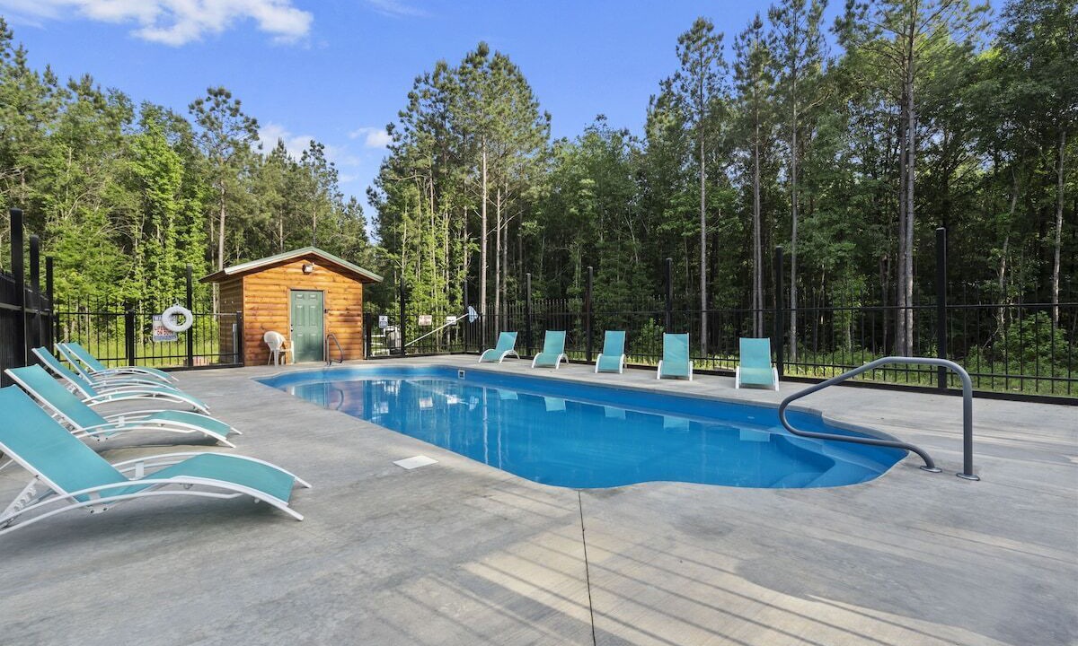 Photo of Outdoor in Golden
