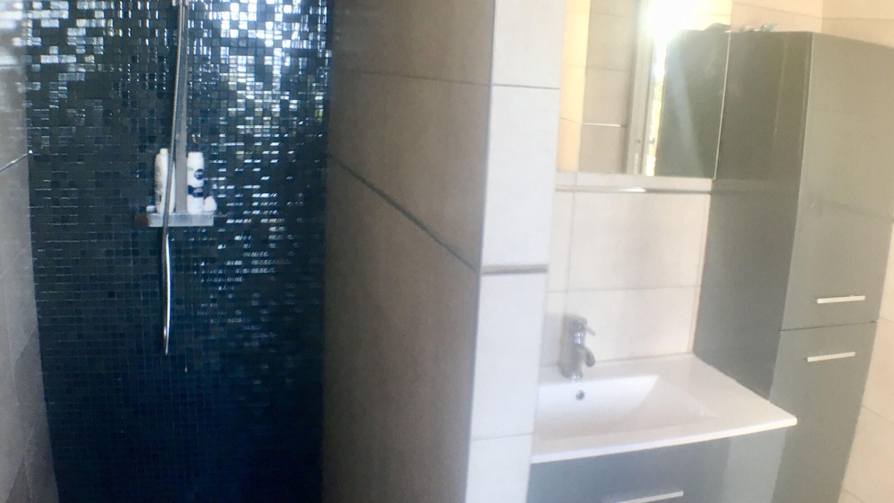 Photo of Bathroom in Olmeto