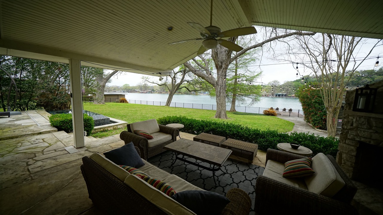 Photo of Patio Balcony in Rivercrest