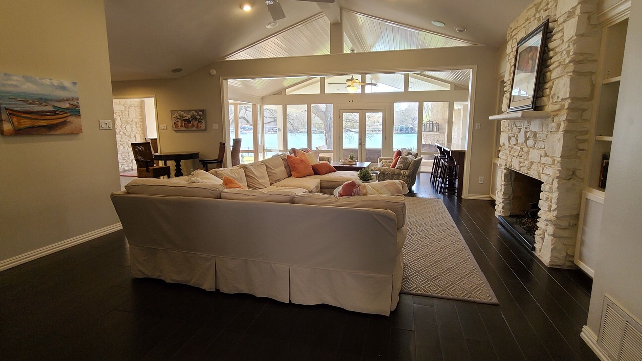 Photo of Livingroom in Rivercrest