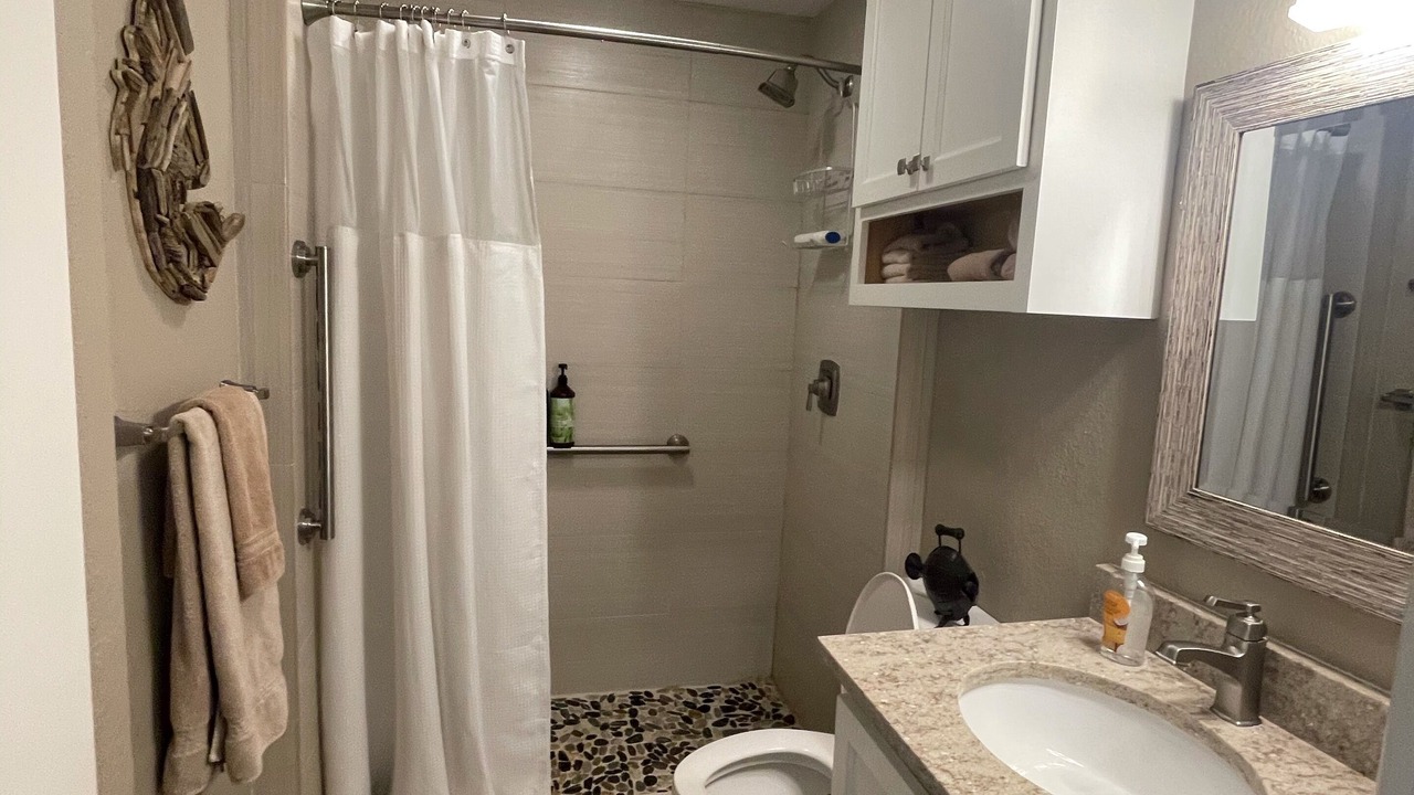 Photo of Bathroom in Sailhouse