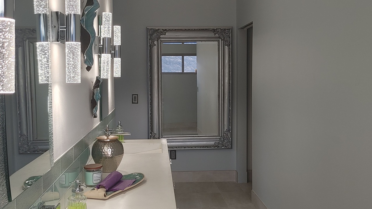 Photo of Bathroom in Sunland Estates