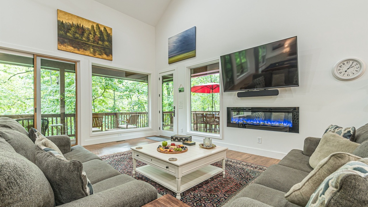 Photo of Livingroom in Sautee Nacoochee