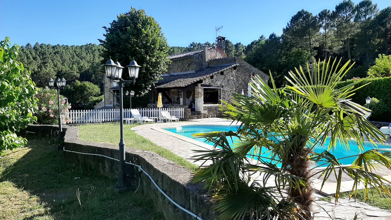 Photo of Outdoor in Banne