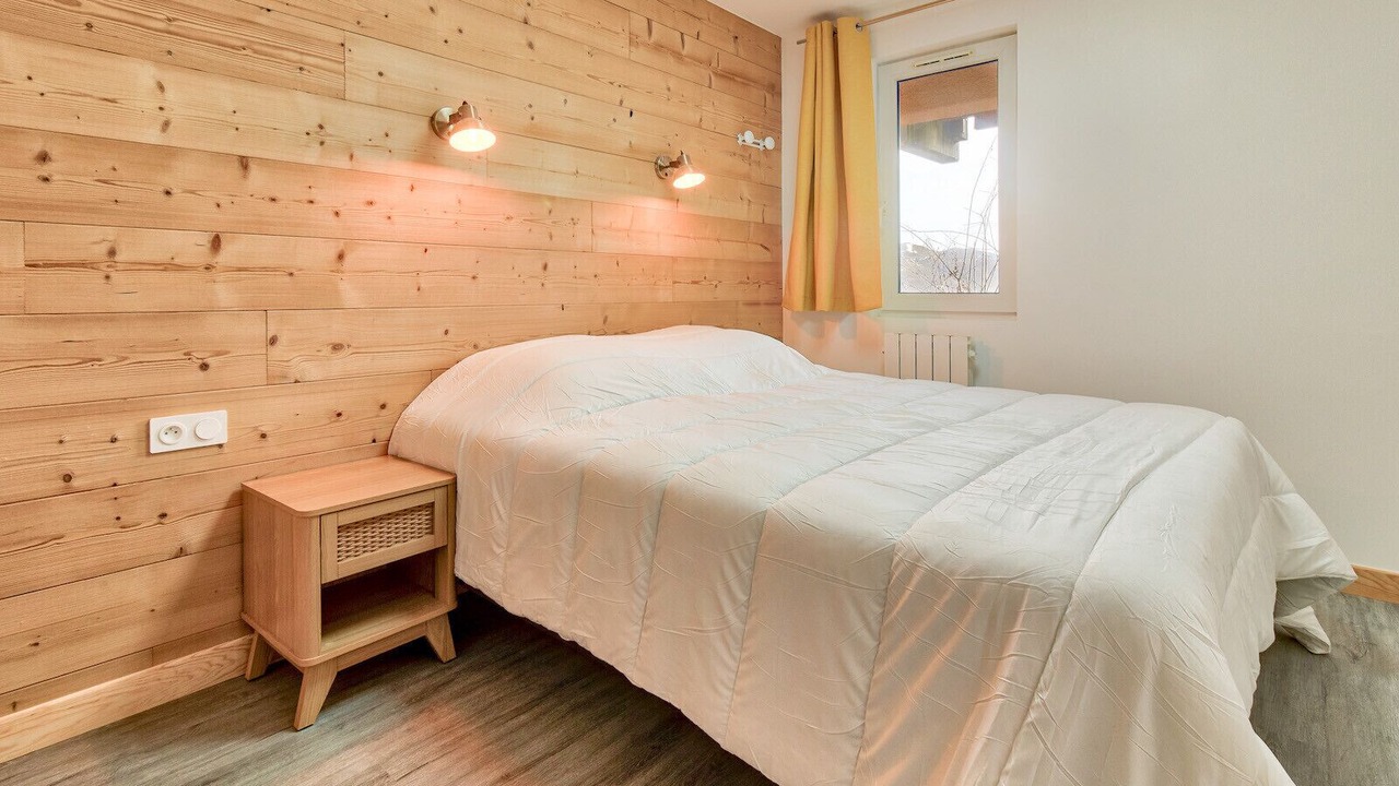Photo of Bedroom in Genos
