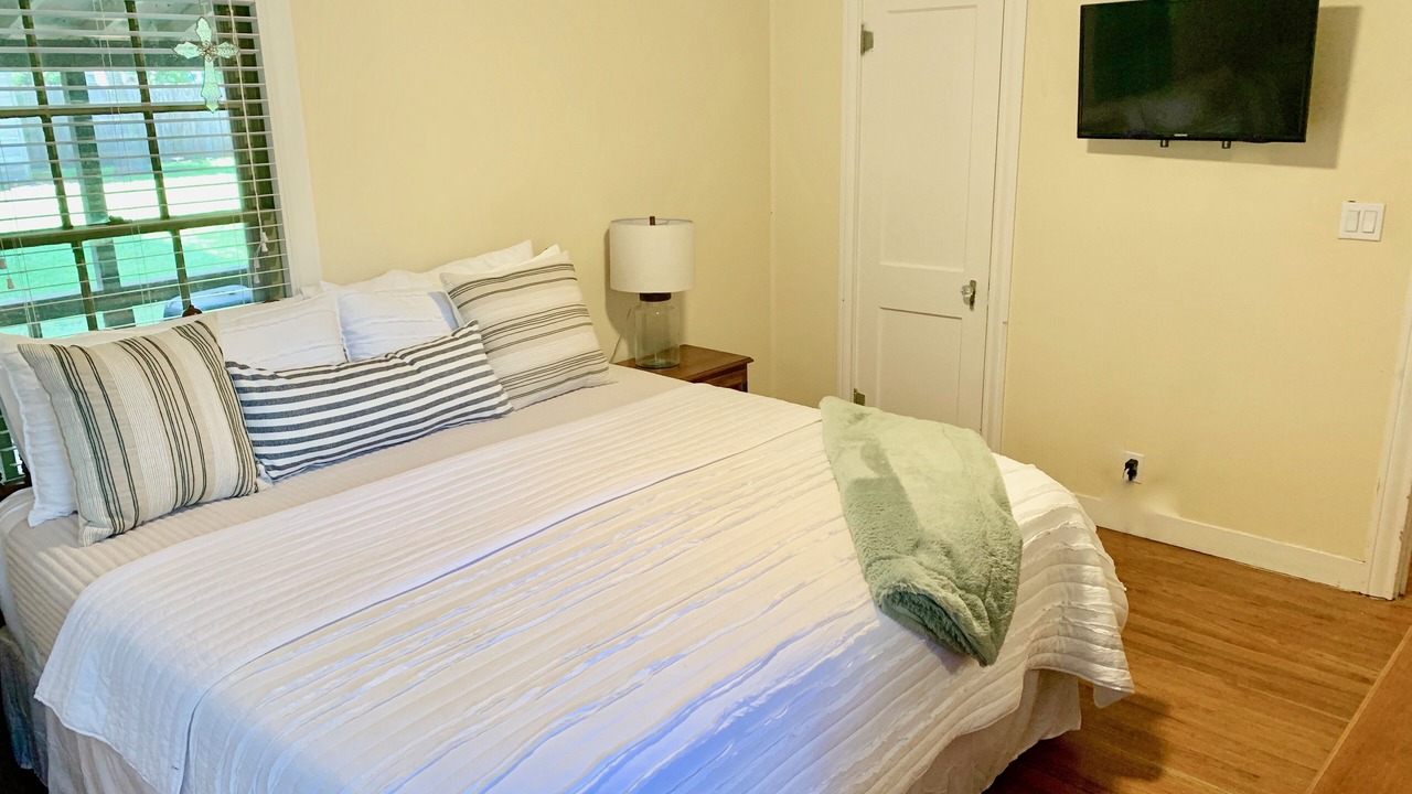 Photo of Bedroom in Caldwell