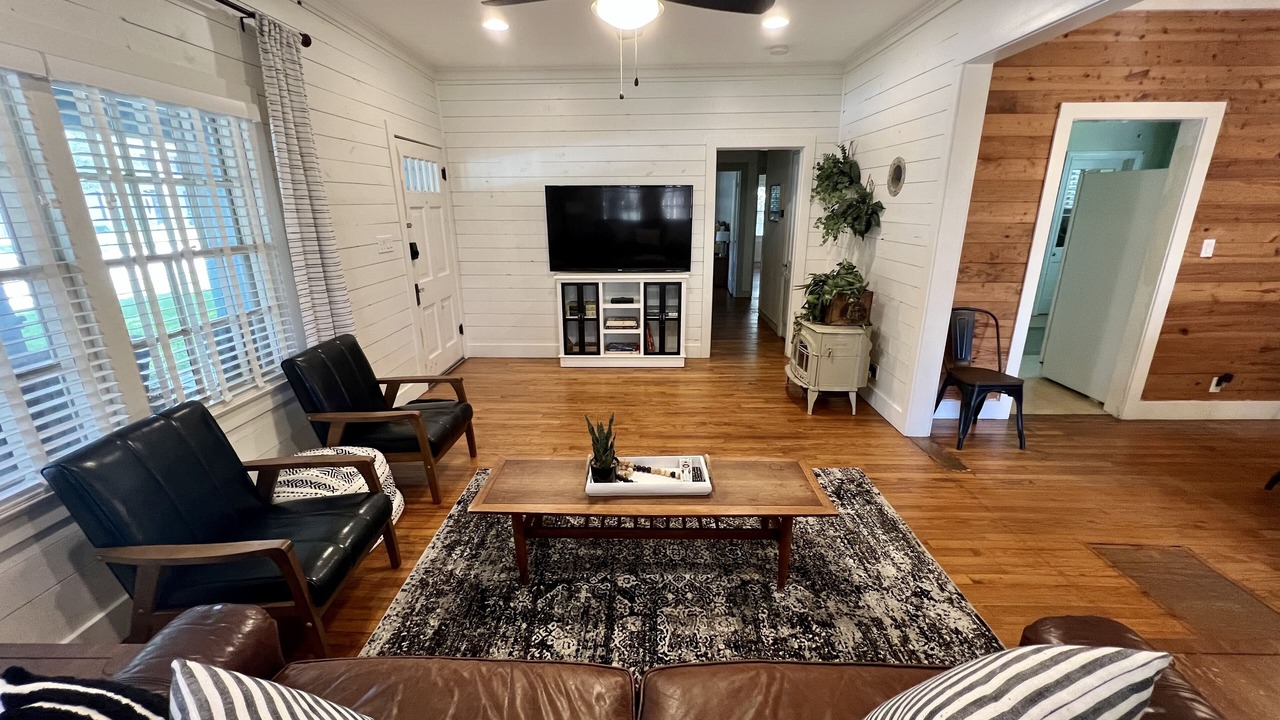 Photo of Livingroom in Caldwell