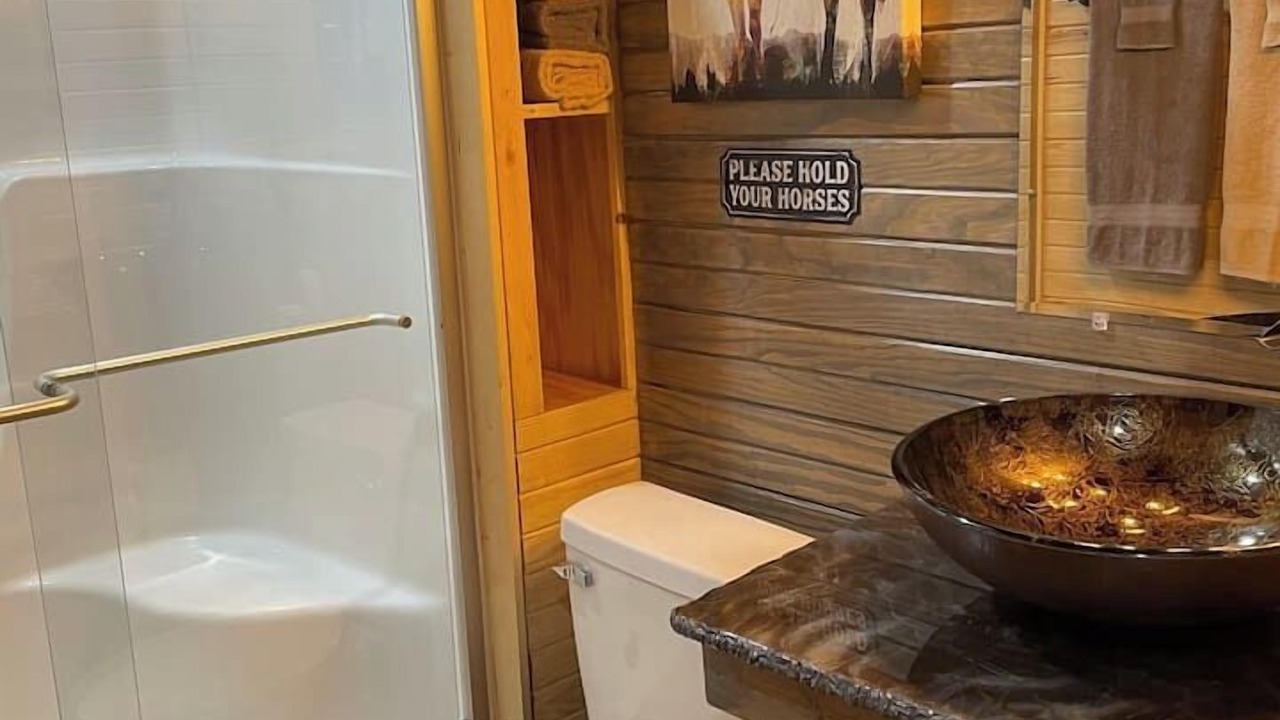 Photo of Bathroom in Eminence