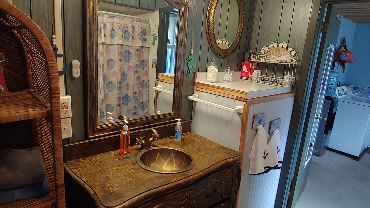 Photo of Bathroom in Blossvale