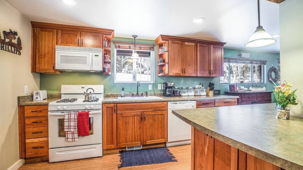 Photo of Kitchen in Salt Lake Mountain Resorts