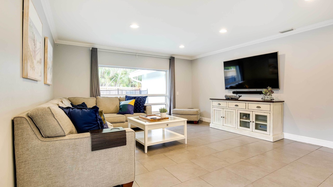 Photo of Livingroom in Boca Del Mar