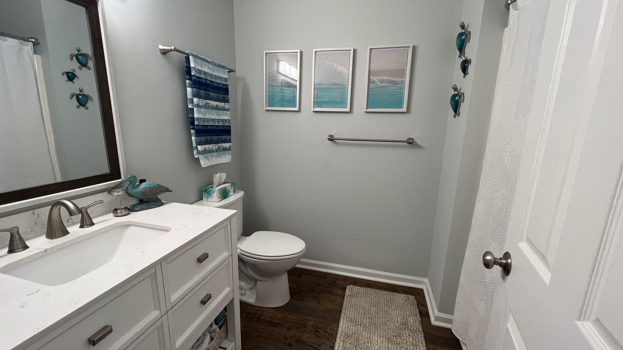 Photo of Bathroom in Emerald Isle