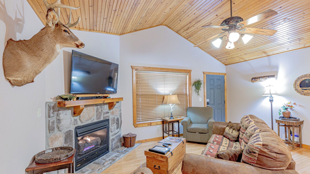 Photo of Livingroom in Reeds Spring