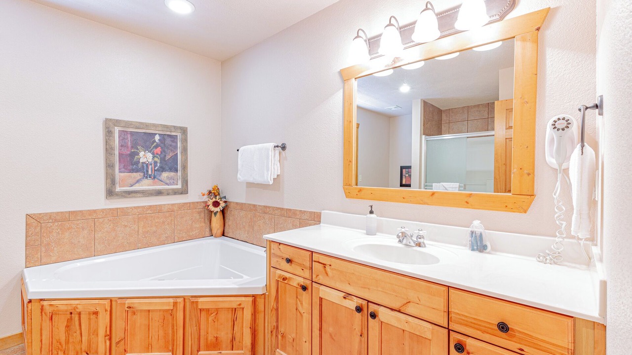 Photo of Bathroom in Reeds Spring