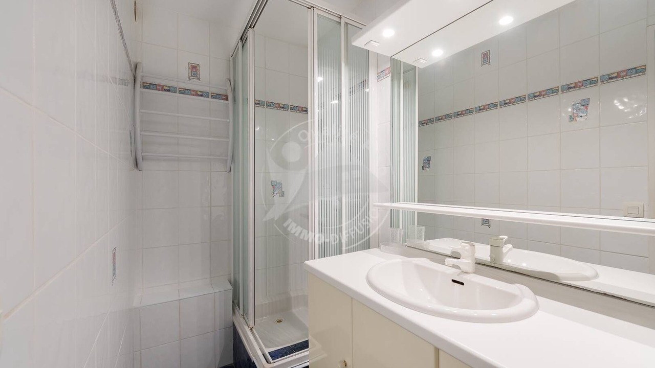 Photo of Bathroom in Le Grau-Du-Roi