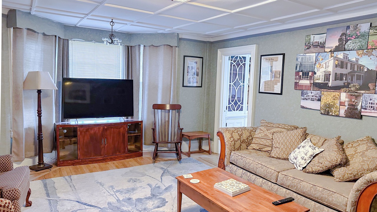 Photo of Livingroom in Norwichtown