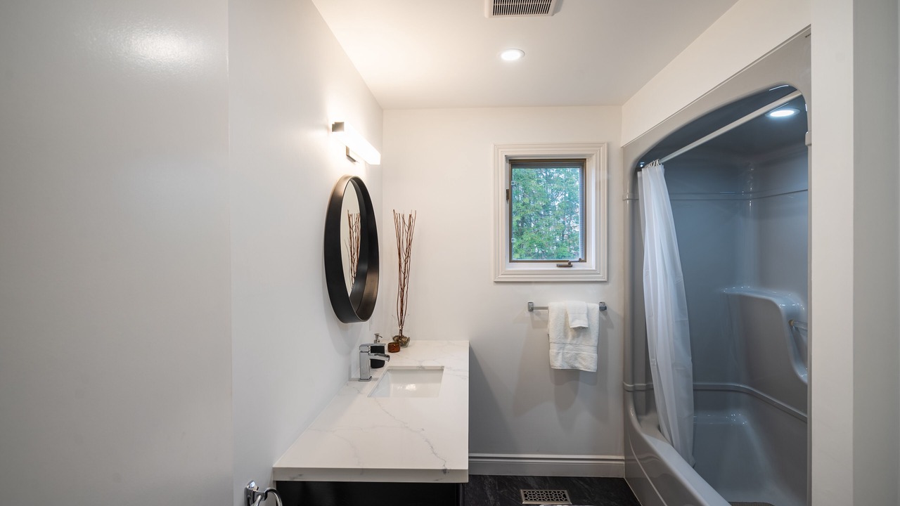 Photo of Bathroom in Georgian Bluffs