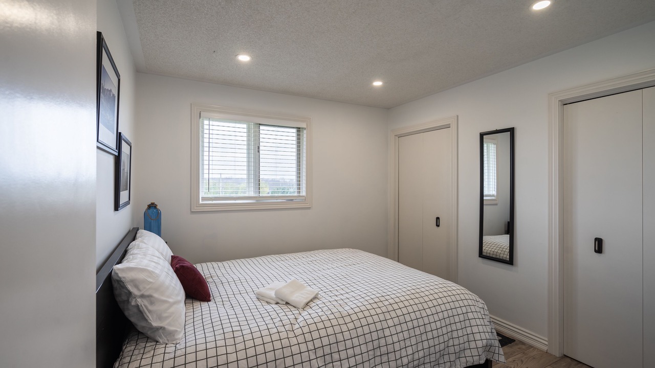 Photo of Bedroom in Georgian Bluffs