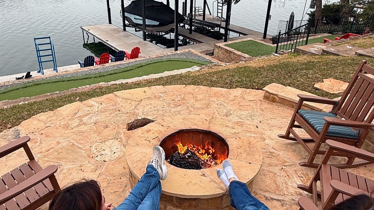 Photo of Others in Burnet
