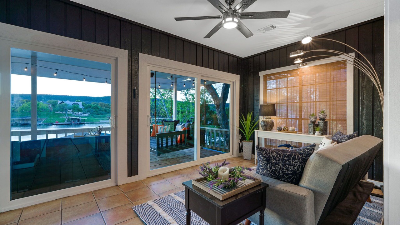 Photo of Patio Balcony in Burnet
