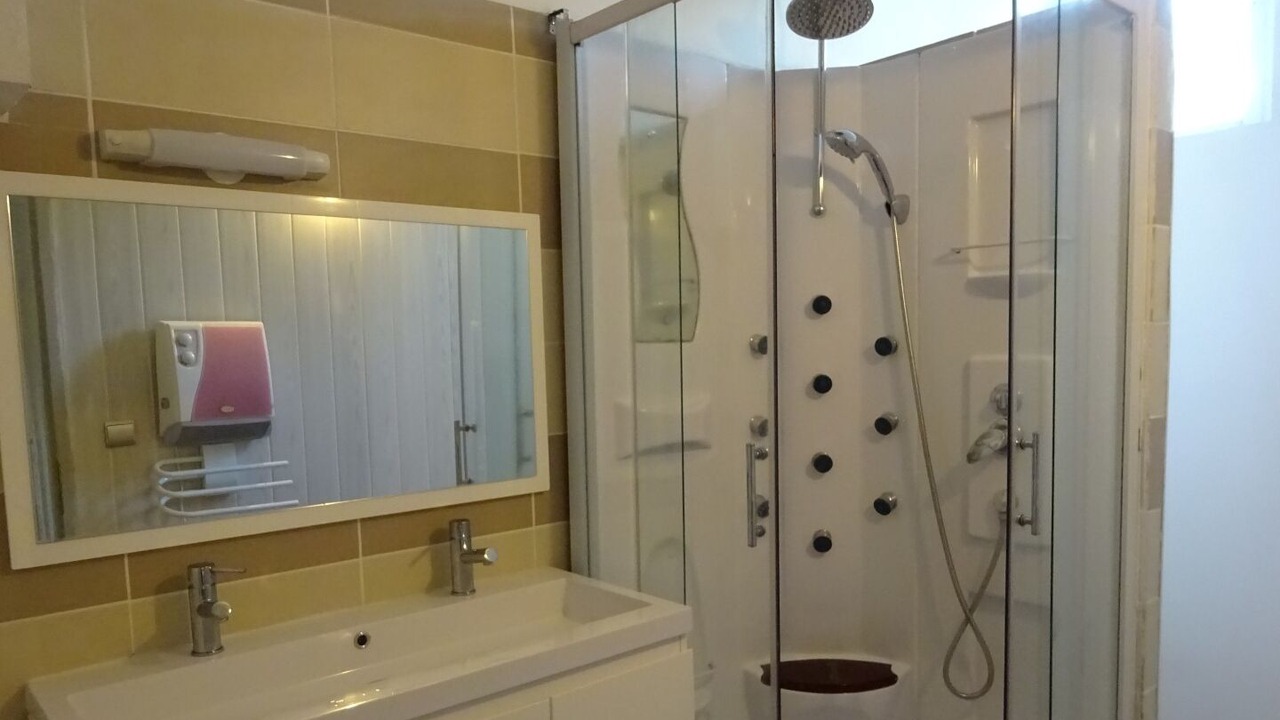 Photo of Bathroom in Viviers