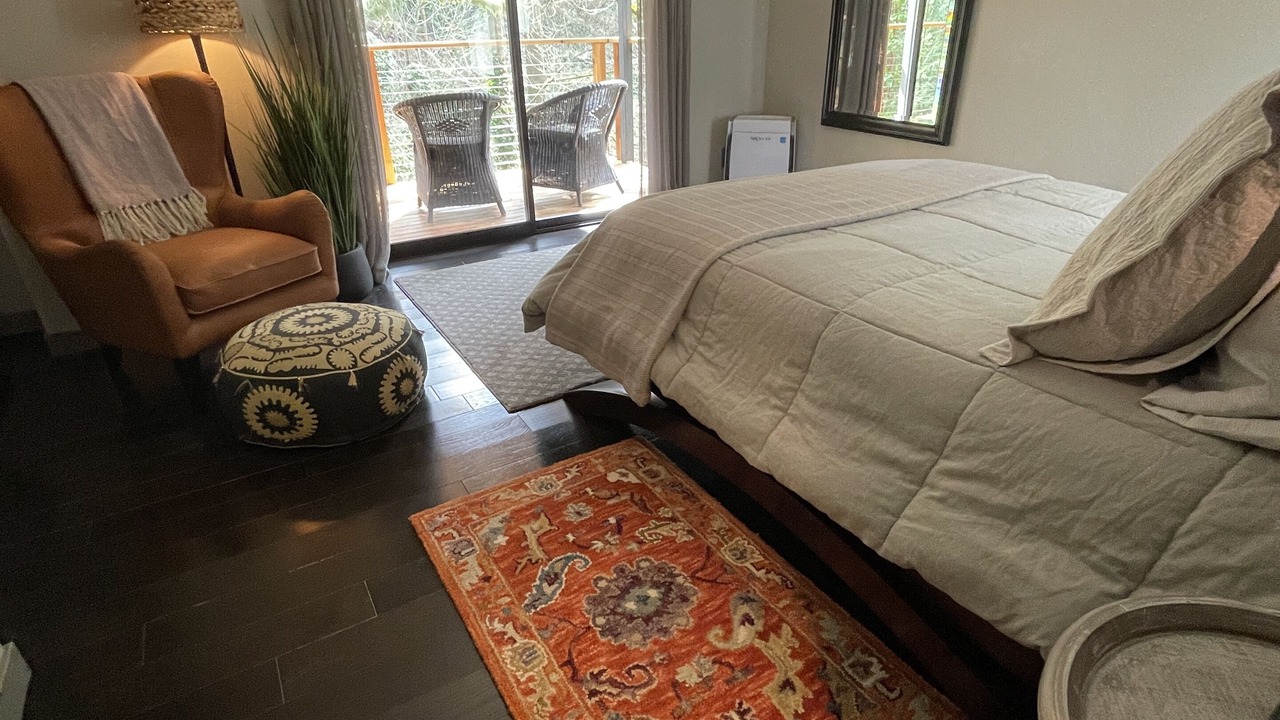 Photo of Bedroom in Squak Mountain