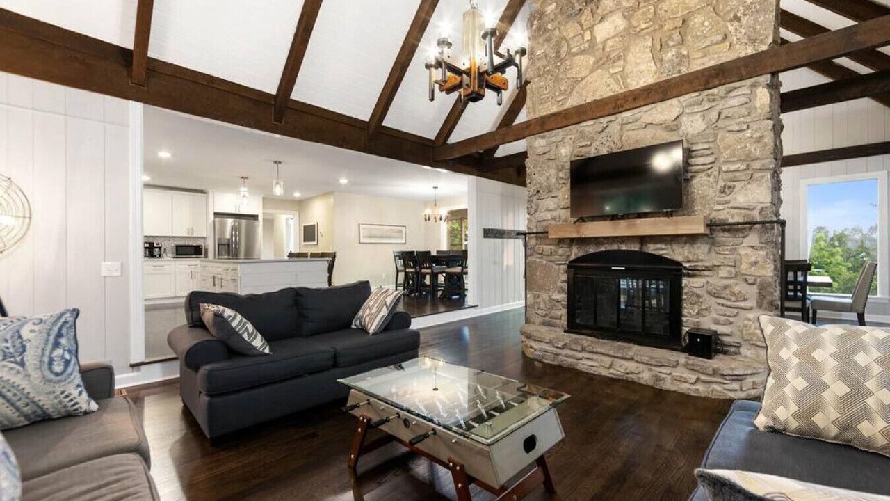 Photo of Bedroom in Hendersonville