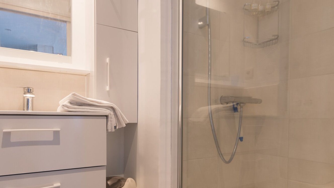 Photo of Bathroom in La Rogere