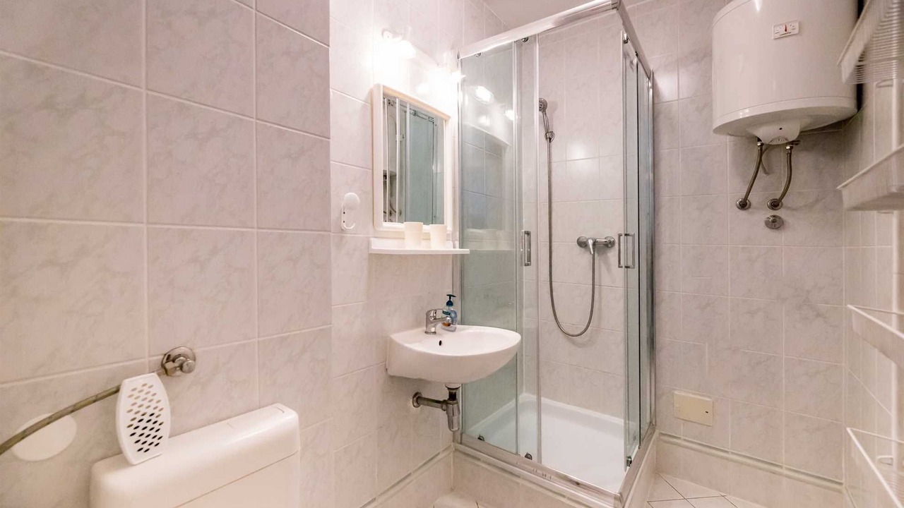 Photo of Bathroom in Baska