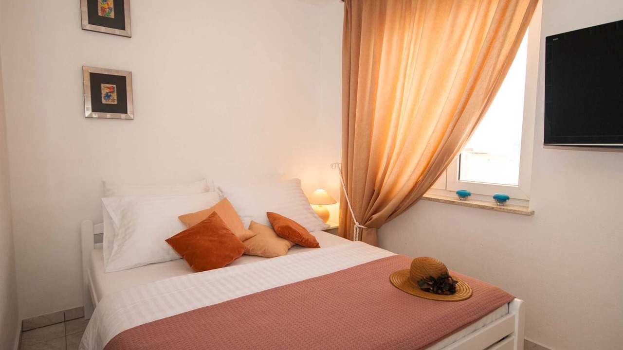 Photo of Bedroom in Baska