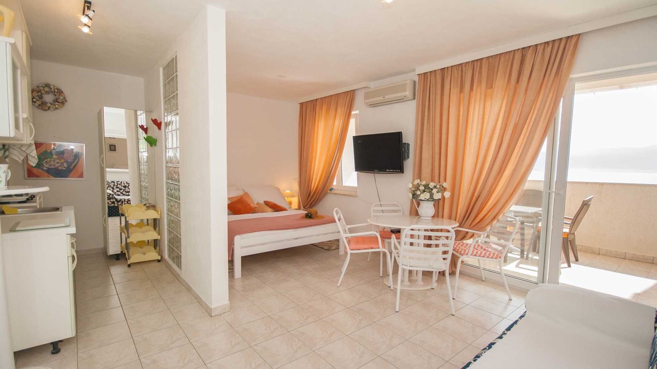 Photo of Bedroom in Baska
