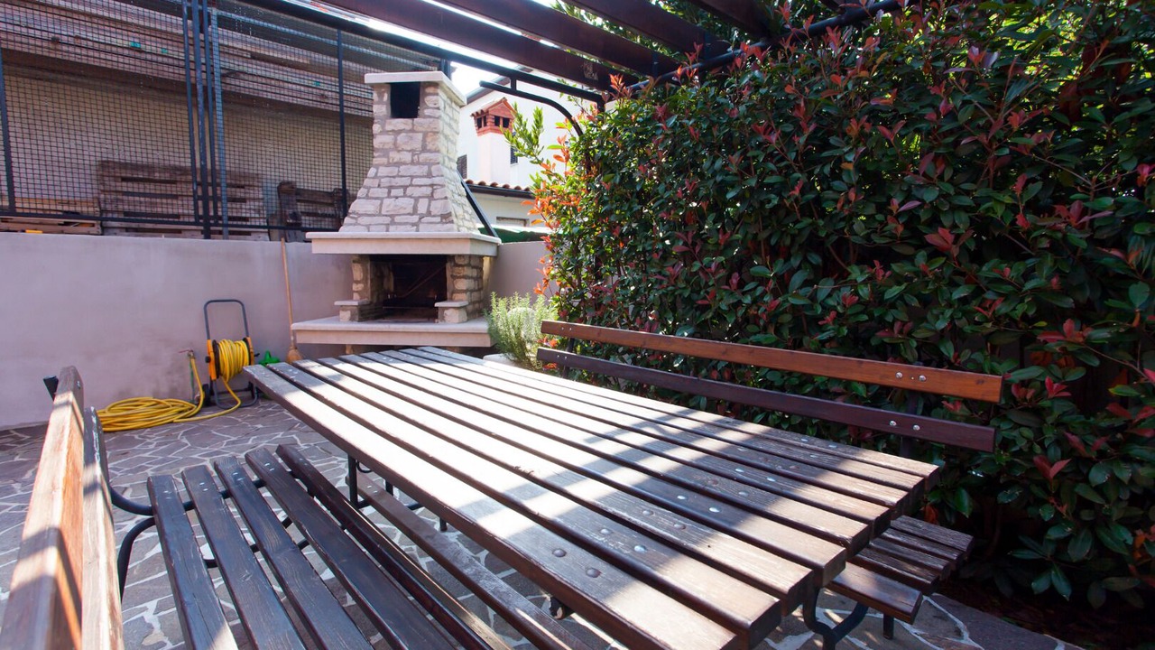 Photo of Outdoor in Spadici