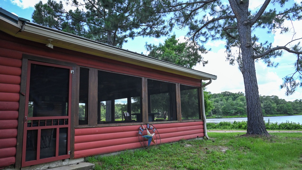 Photo of Outdoor in Edom