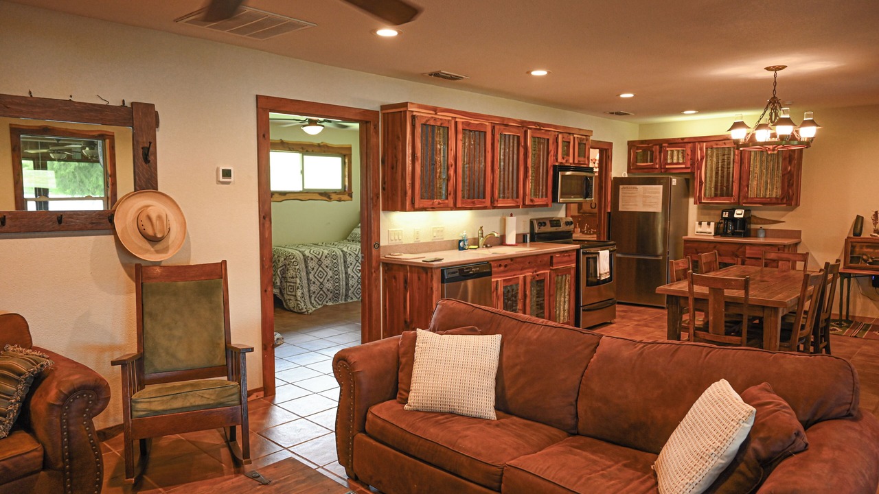 Photo of Livingroom in Edom