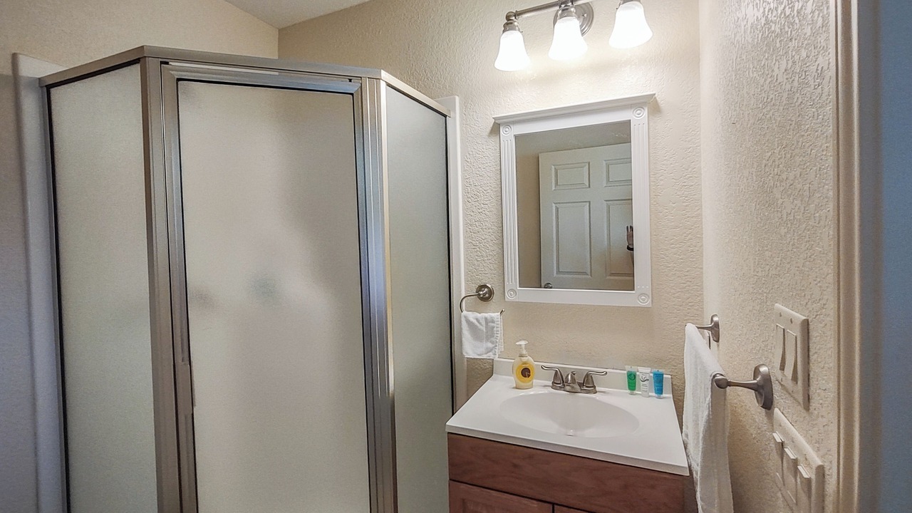 Photo of Bathroom in Edom