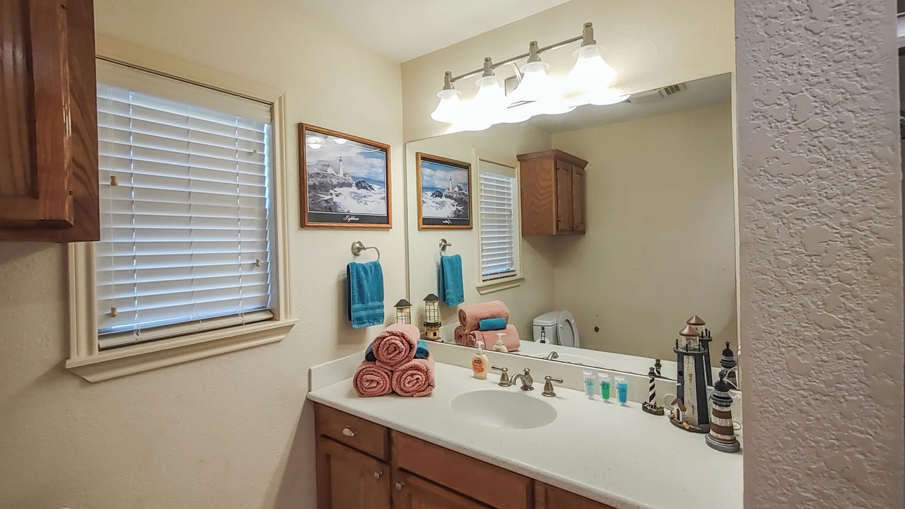 Photo of Bathroom in Edom