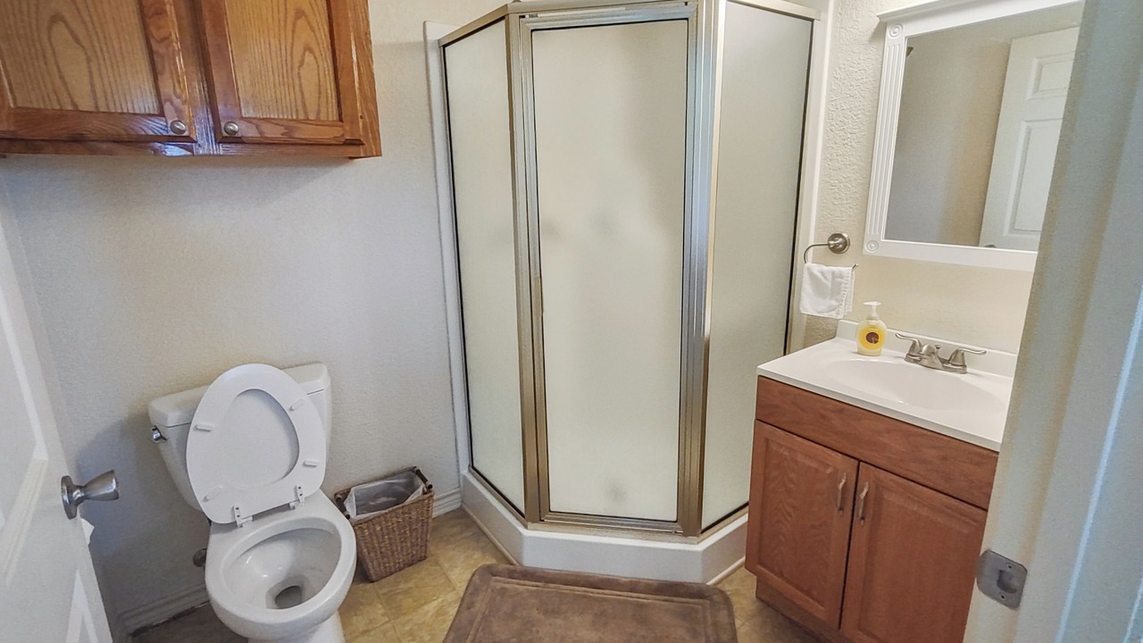 Photo of Bathroom in Edom