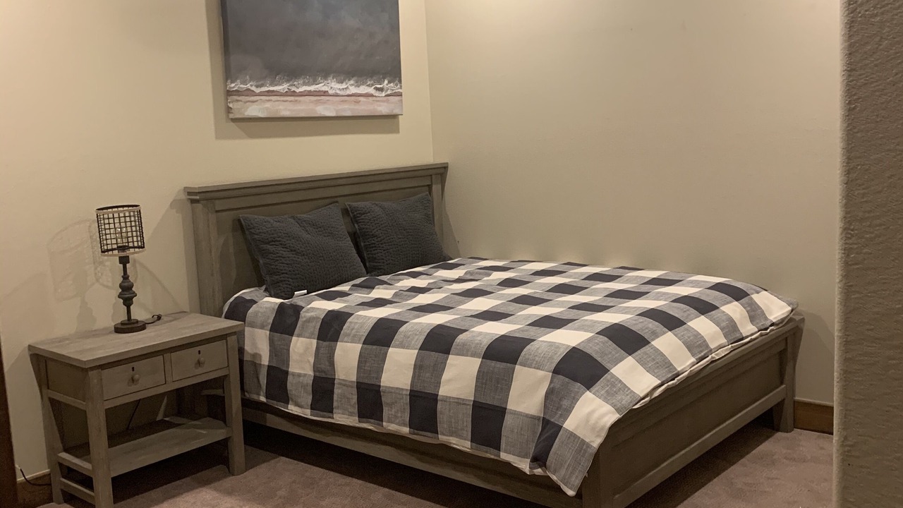 Photo of Bedroom in Cookson