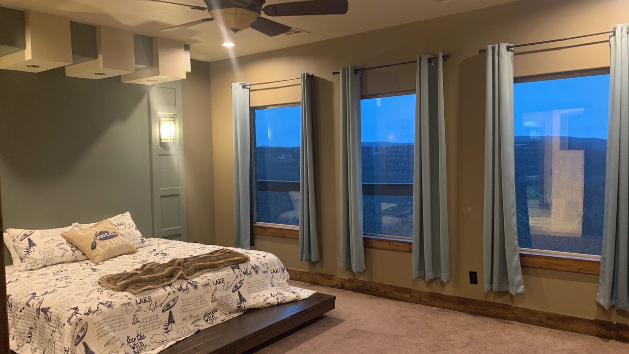 Photo of Bedroom in Cookson