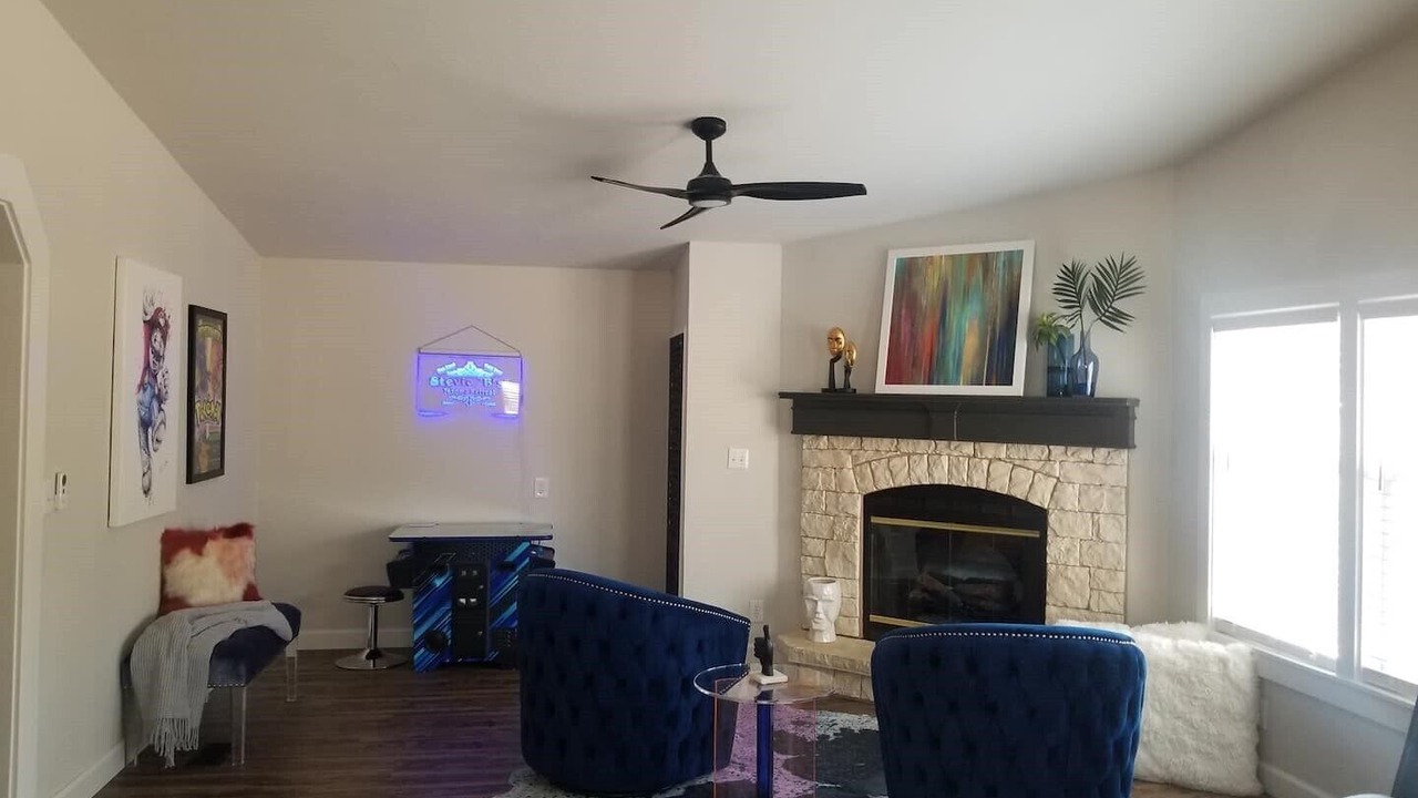 Photo of Livingroom in Kingston